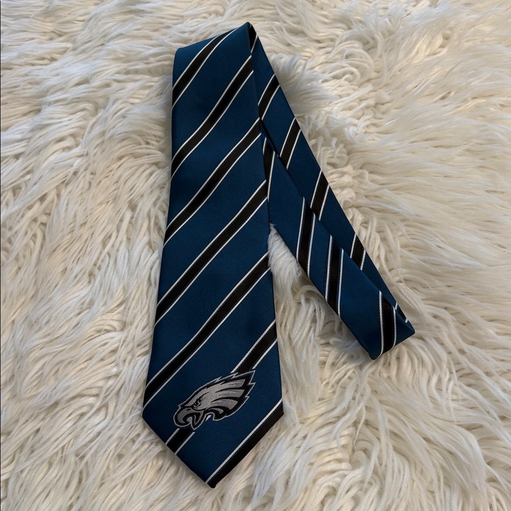 NFL Philadelphia Eagles necktie made of 100% polyester excellent condition - Picture 8 of 8
